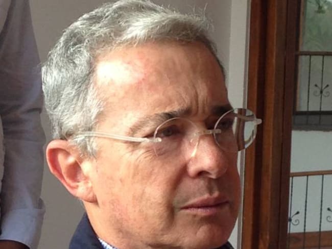 Expresidente Uribe lamentó asesinato de integrante de su esquema de seguridad