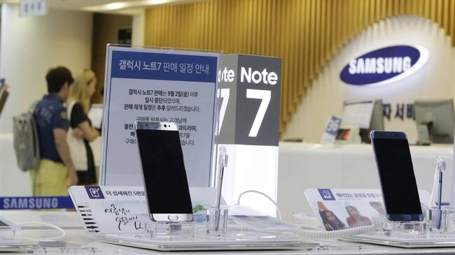 Samsung ajusta producción de Galaxy Note 7 por nuevos fallos. Foto: Associated Press - AP.