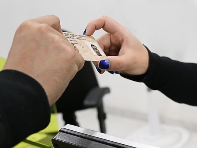 Tenga en cuenta las nuevas tarifas de los servicios del Runt para el 2022. Foto: Colprensa