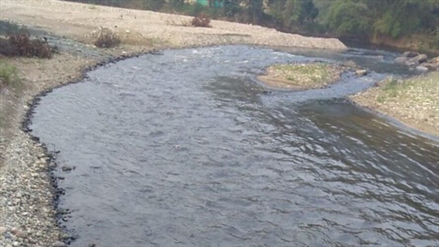 "Los daños abarcan ocho pozos que producen diariamente 450 barriles de petróleo". Foto:
