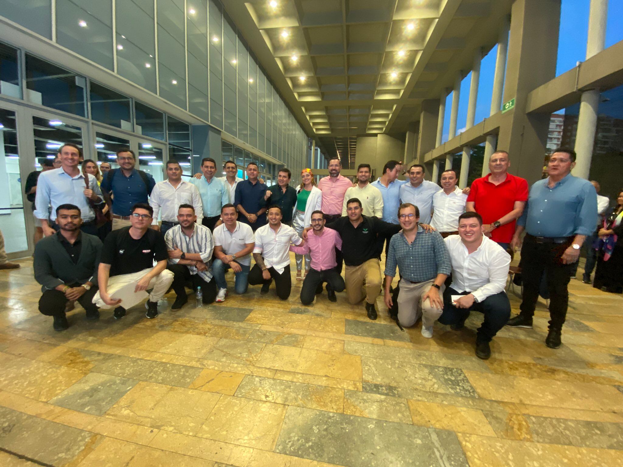 Así fue la primera reunión entre alcalde y concejales electos de Bucaramanga. Foto: W Radio