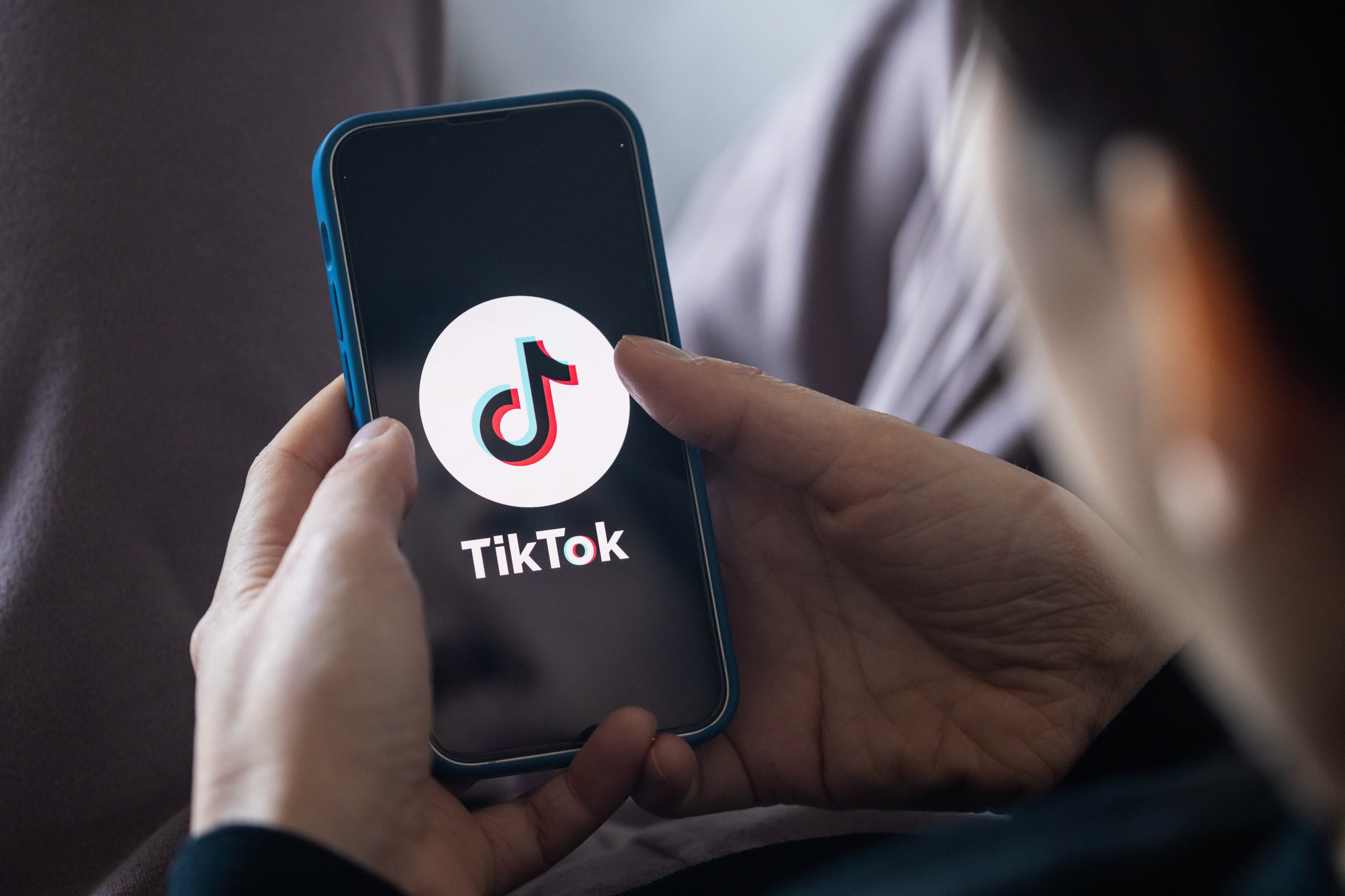 Administración Biden otorga a las agencias federales 30 días para prohibir TikTok