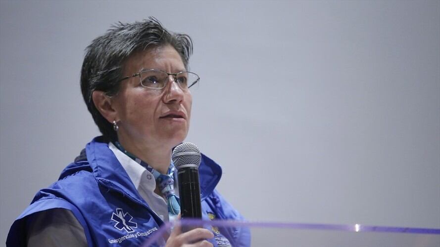 La alcaldesa de Bogotá Claudia López manifestó en su cuenta de Twitter que se requiere apoyo por parte de migración Colombia para atender a la población venezolana. Foto: Colprensa