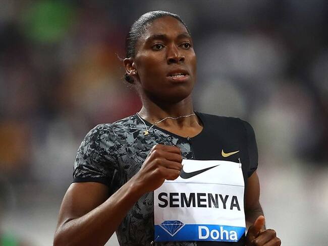 Semenya extendió cuatro años de dominio que están bajo amenaza por las nuevas reglas de la IAAF que rigen los niveles de testosterona en las atletas.. Foto: Getty Images