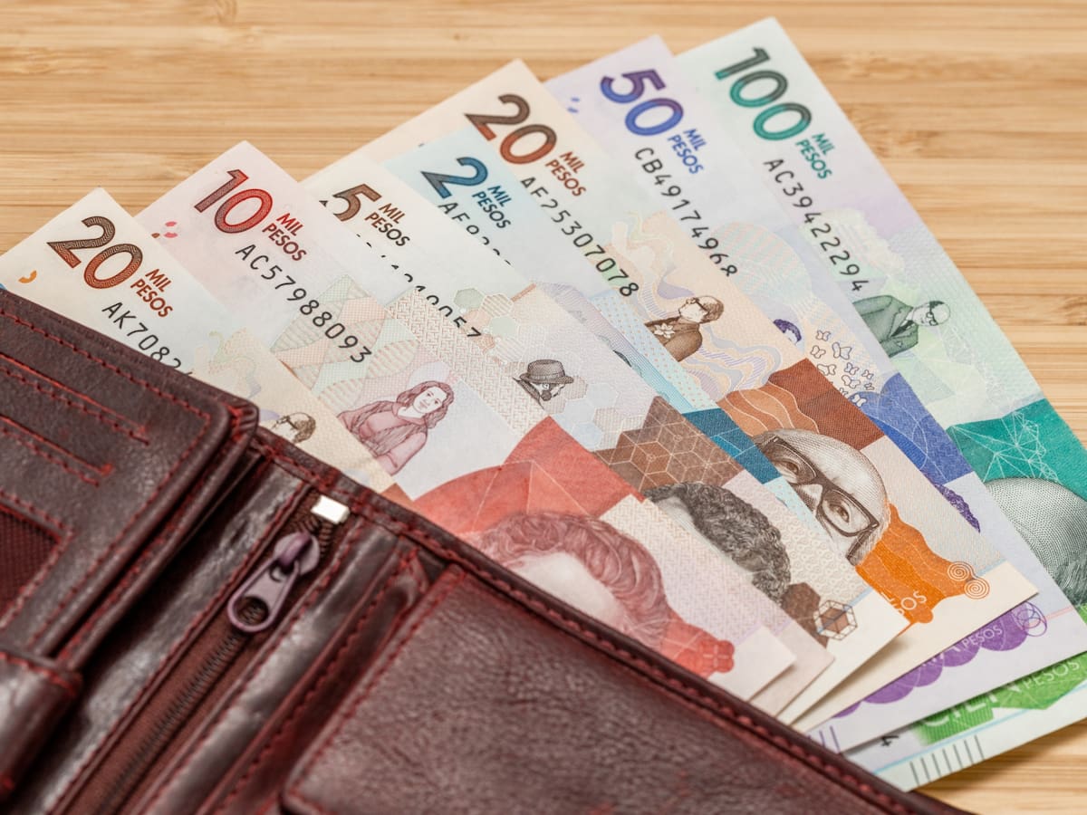 Funcionarios de Cancillería se meten la ‘mano al dril’: tienen que pagar sus propios pasajes