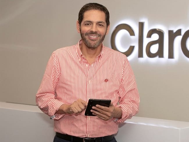 Carlos Zenteno, presidente de Claro,  explica las ventajas del operador para ser el nuevo líder de cobertura 4G en Colombia. Foto: Cortesía Claro Colombia