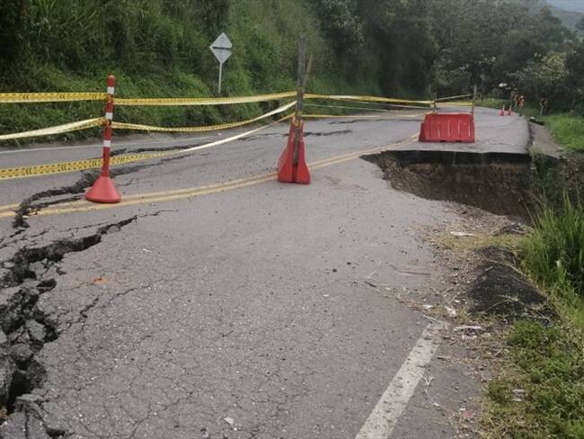 El inconveniente más crítico se registra entre los kilómetros 92 y 94, especialmente en el sector de Las Yescas . Foto: Invías