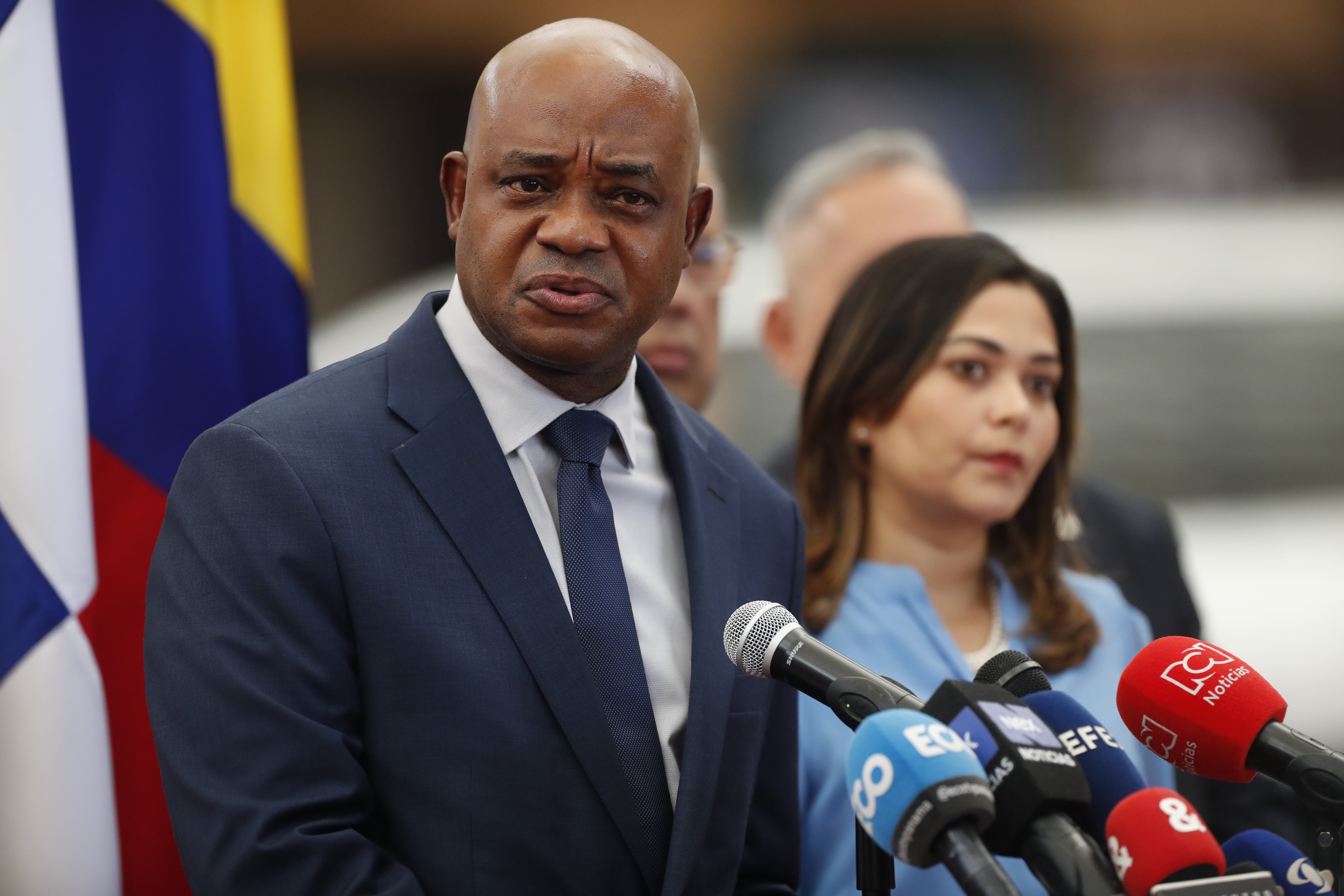 Cancilleres de Panamá y Colombia se reúnen en el contexto de la crisis migratoria regional. Foto: EFE/ Bienvenido Velasco