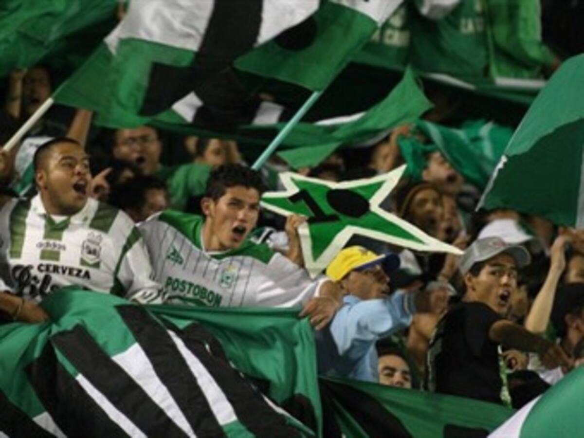 Con palos y cuchillos se agredieron hinchas de Atlético Nacional en Cota, Cundinamarca