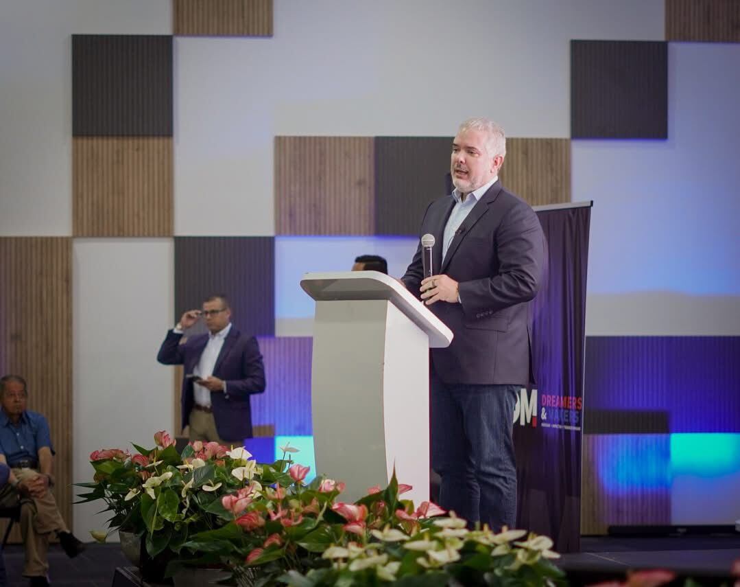 Expresidente Iván Duque en Pereira (foto: Sociedad de Mejoras de Pereira)