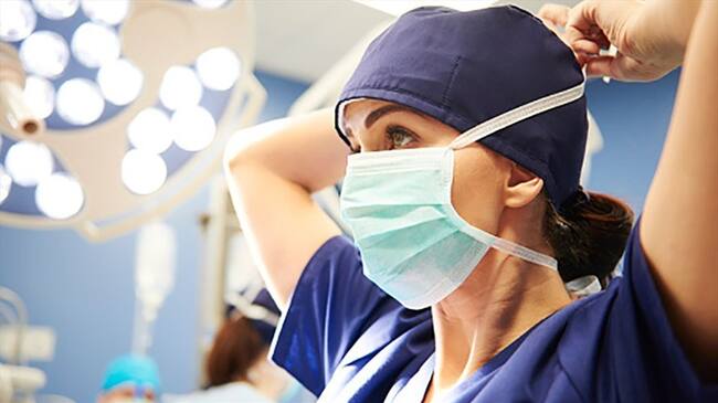 ¿Cuál es la responsabilidad de las ARL y EPS por la no entrega de insumos de protección al personal médico?. Foto: