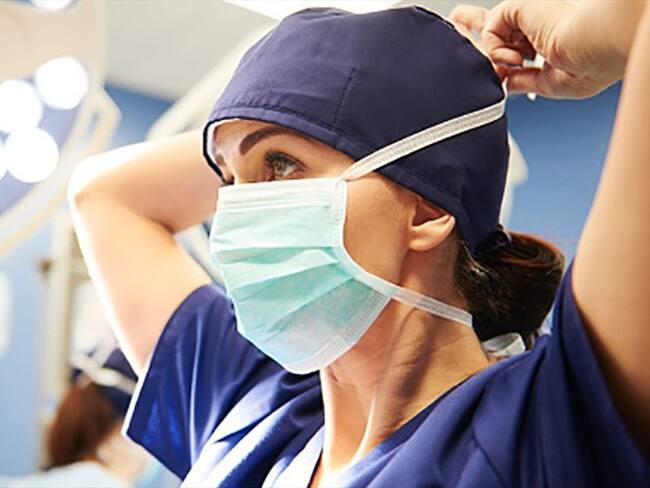 ¿Cuál es la responsabilidad de las ARL y EPS por la no entrega de insumos de protección al personal médico?. Foto: