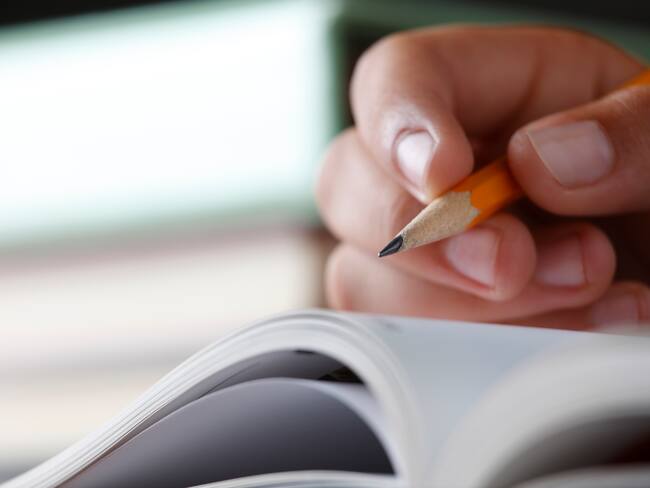 Estudiantes de universidades privadas protestan por alza en valor de las matrículas