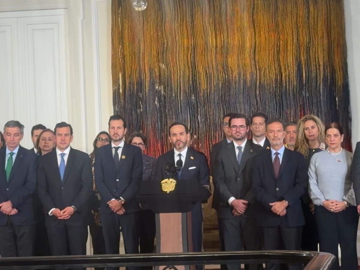 Gobierno De La Espriella firma 11 decretos para acelerar la reconstrucción tras el terremoto