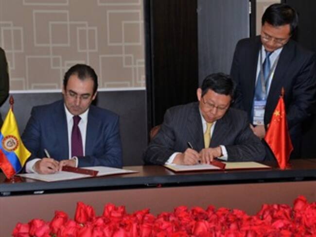 Colombia y China suscribieron acuerdo para fortalecer el comercio
