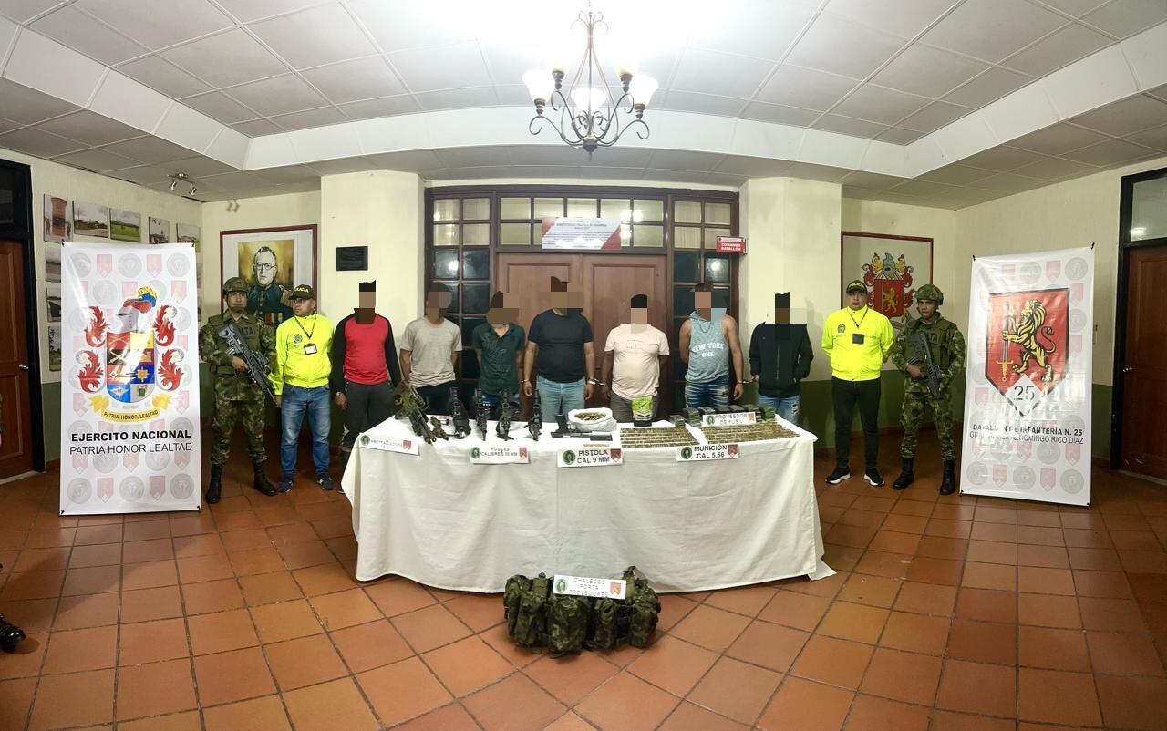 Captura de integrantes de la Segunda Marquetalia. Foto: cortesía Ejército.
