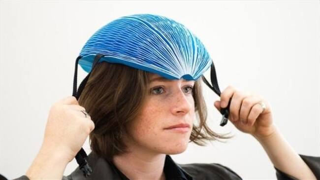 Isis Shiffer diseñó el casco pensando en quienes alquilan bicicletas públicas. Foto: DYSON / BBC MUNDO.