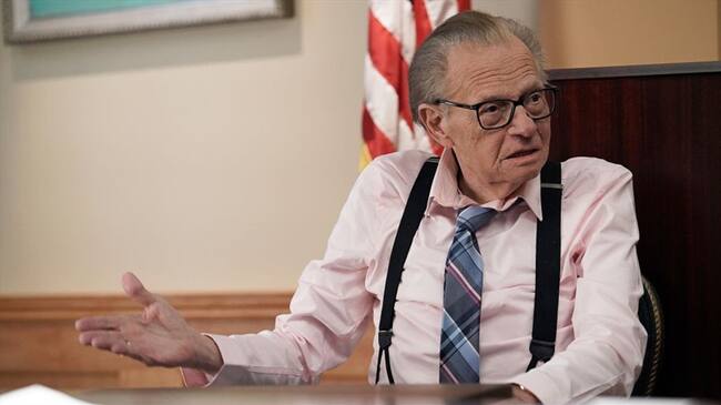 Larry King alcanzó el reconocimiento internacional gracias a su programa de entrevistas ‘The Larry King Show’. Foto: Getty Images