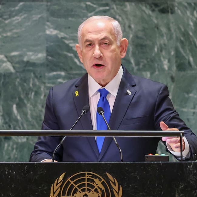 New York (United States), 27/09/2024.- Israel Prime Minister Benjamin Netanyahu speaks during the General Debate of the 79th session of the United Nations General Assembly at United Nations Headquarters in New York, New York, USA, 27 September 2024. The annual high-level General Debate gathers world leaders from 24 to 28 September, and 30 September under the theme, 'Leaving no one behind: acting together for the advancement of peace, sustainable development and human dignity for present and future generations'. (Nueva York) EFE/EPA/SARAH YENESEL