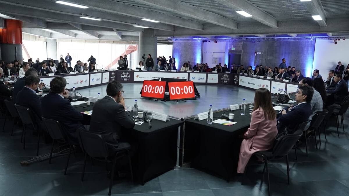 Democracias fuertes: un balance entre la independencia de poderes y su articulación