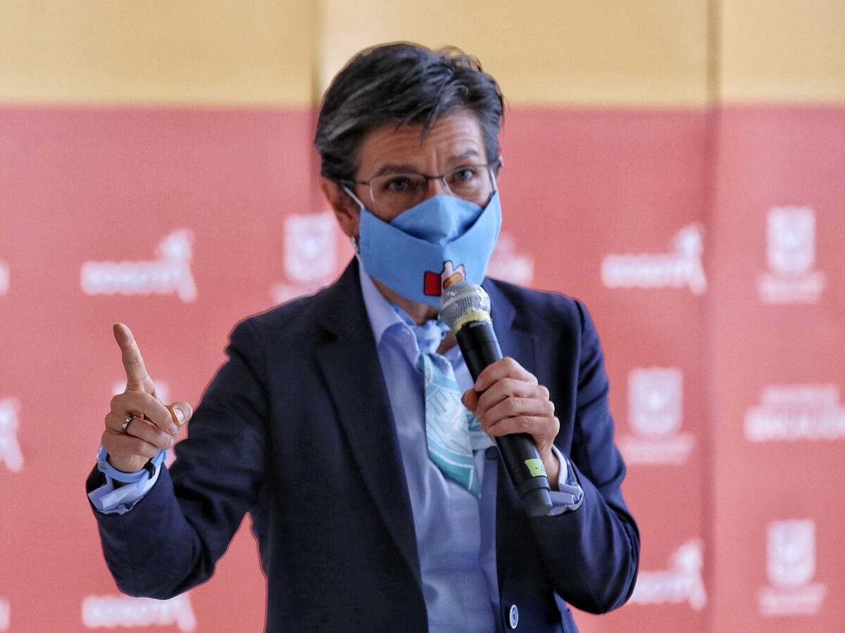 “Sean capaces de defender a los colombianos”: Claudia López pide a MinDefensa hacerse cargo de indígenas