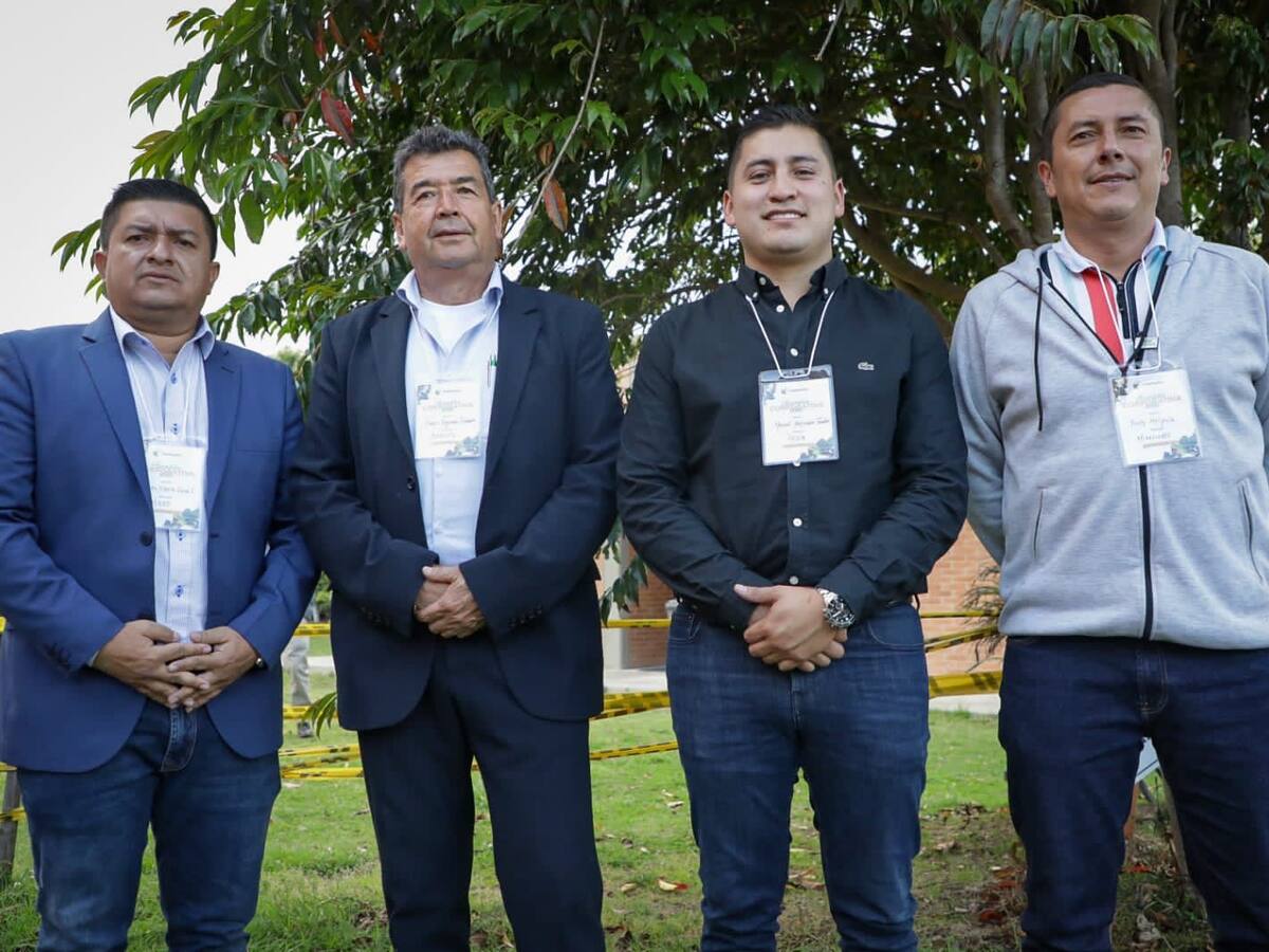 ¿Cuáles son los alcaldes elegidos ante el consejo directivos de Corpoboyacá?