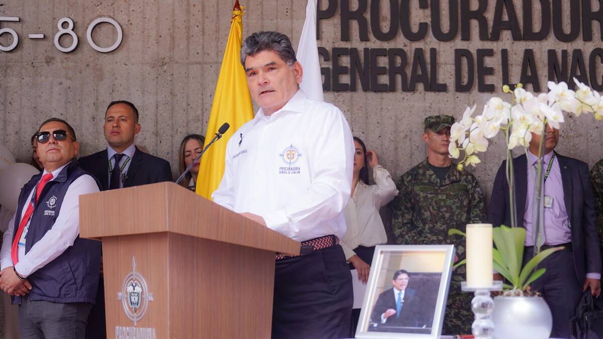 Procurador pide a Petro y líderes políticos un “consenso por la vida” tras muerte de Miguel Uribe
