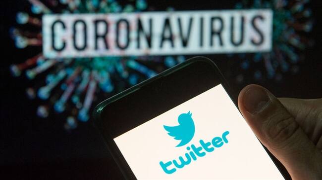 Expertos en cocina, historia o deporte han compartido sus Tweets con recomendaciones de libros, recetas, ejercicios o simplemente para expresar su apoyo durante estas épocas.. Foto: Getty Images