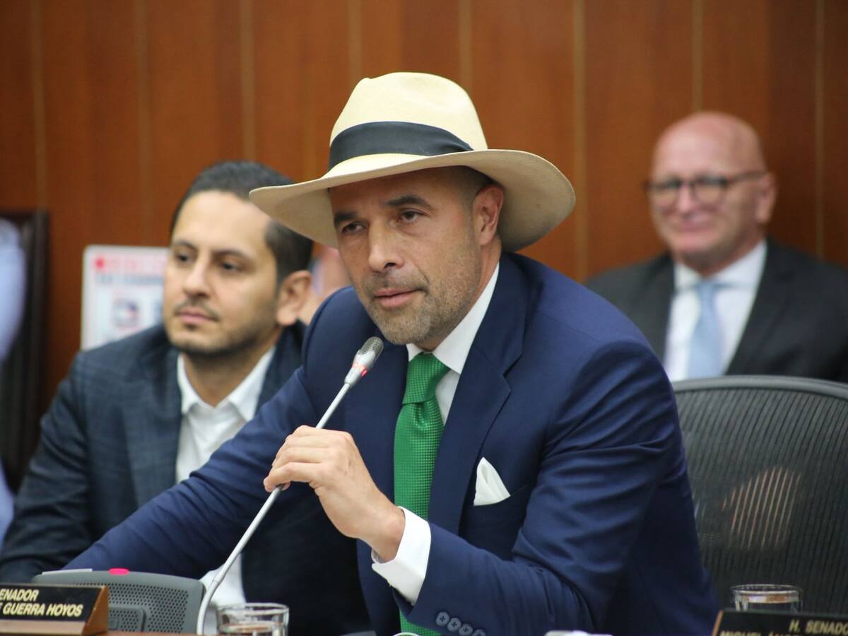 Andrés Guerra Hoyos renunció a la precandidatura a la Presidencia