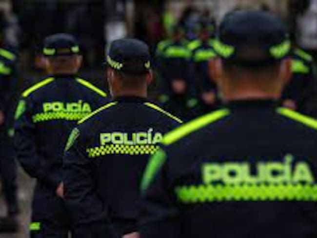 Ciudadano obstruyó procedimiento policial.