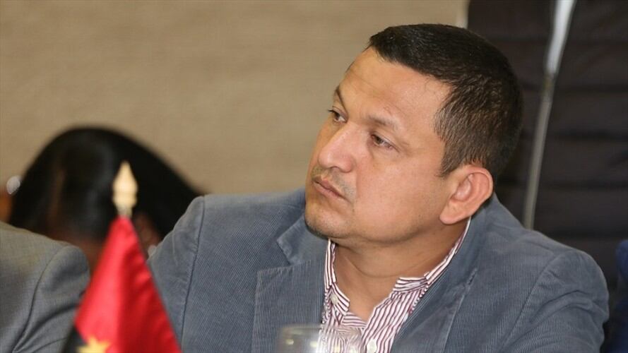 Una trabajadora de la Gobernación de Putumayo denunció haber sido objeto de intimidación y acoso laboral por parte del gobernador Buanerges Rosero Peña. Foto: Colprensa / ÁLVARO TAVERA