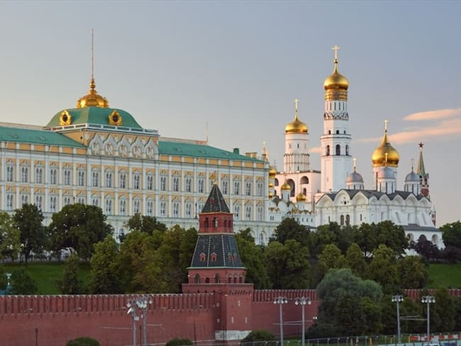 Autoridades colombianas expulsan a diplomáticos rusos por presunto espionaje