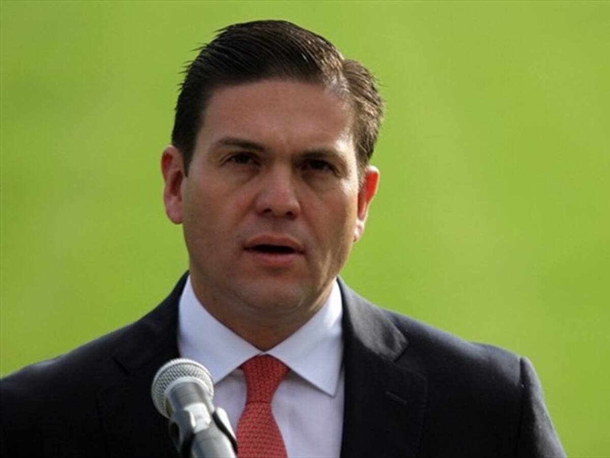 Pinzón niega supuesta coalición con exfuncionarios del gobierno Santos