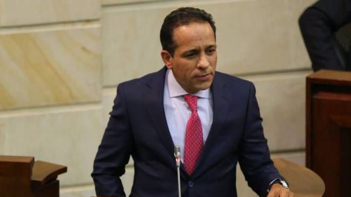 Es oficial: hoja de vida de Alexander López fue publicada para ser director del DNP