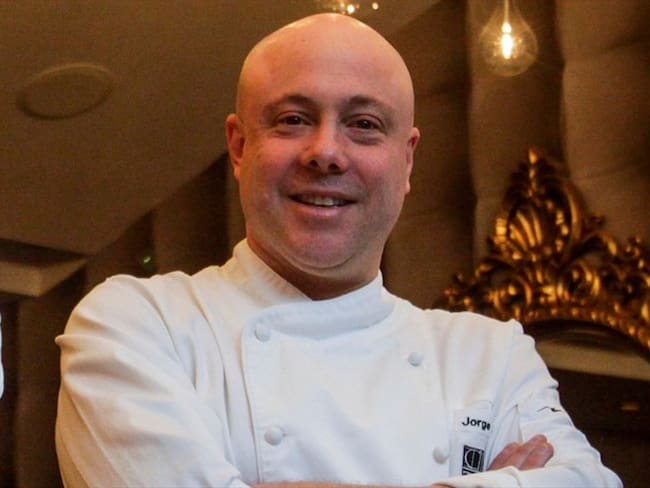 Jorge Raush es uno de los chef colombianos más exitosos de la gastronomía y es jurado de 'MasterChef Celebrity'. Foto: Colprensa-Mauricio Alvarado