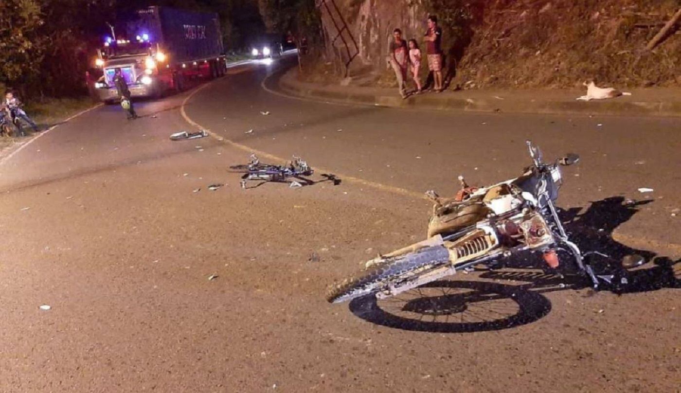 Dos heridos en accidente en Anserma. Crédito: Bomberos Anserma, Caldas.