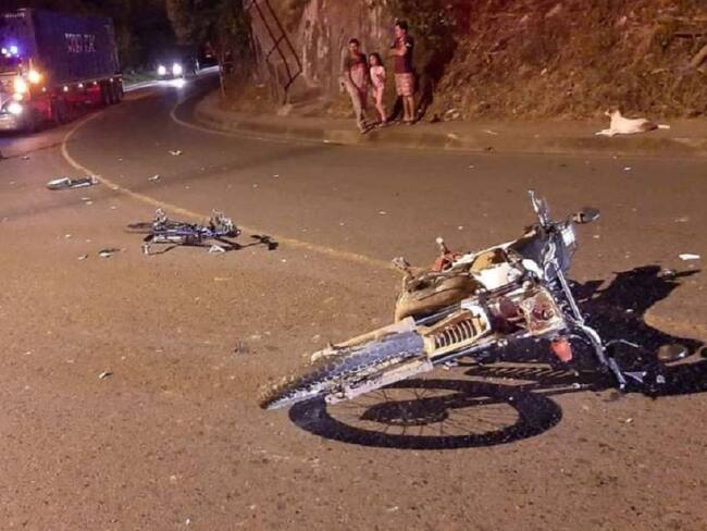 Dos heridos en accidente en Anserma. Crédito: Bomberos Anserma, Caldas.
