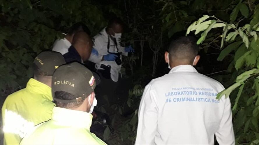 Autoridades realizan el hallazgo de restos humanos en el norte de Barranquilla. Foto: Policía de Barranquilla