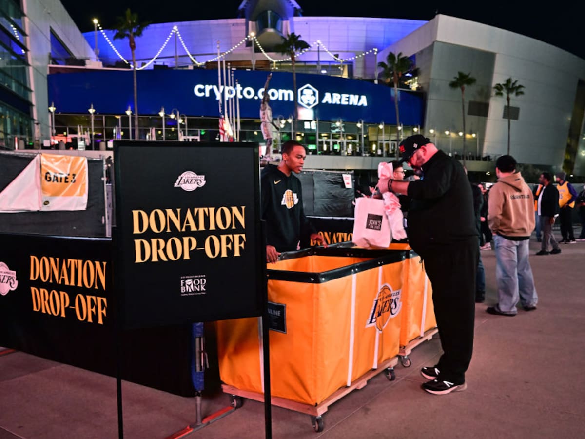 Los Lakers participaron en donación de 8 millones de dólares para ayudar a víctimas de incendios