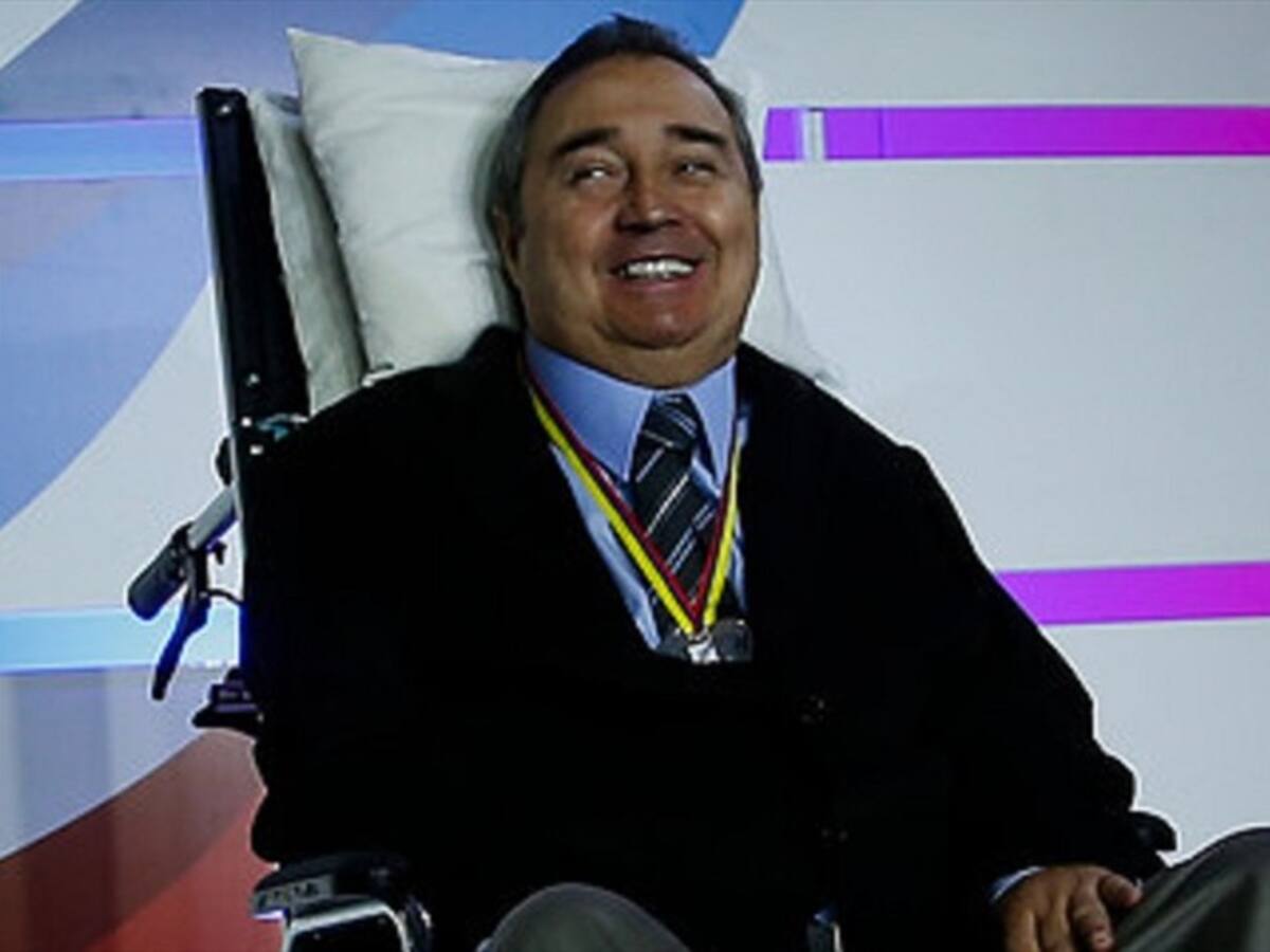 Por problemas respiratorios, el profesor Luis Fernando Montoya fue hospitalizado