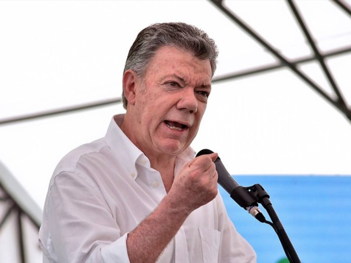 Santos advierte que es difícil encontrar un político que diga la verdad
