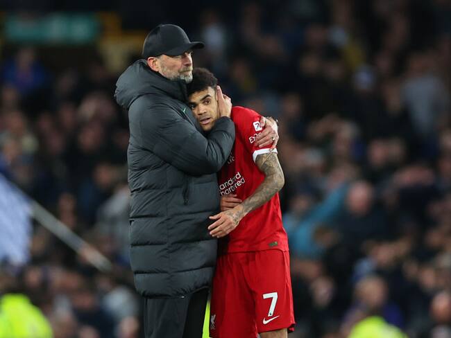 Jürgen Klopp y Luis Díaz. (Foto: Robbie Jay Barratt - AMA/Getty Images)
