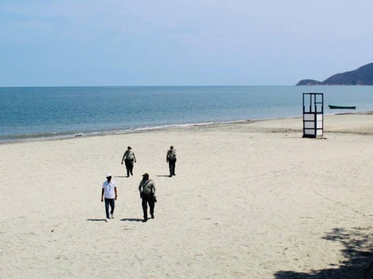 En Santa Marta proponen reapertura de playas para combatir la violencia intrafamiliar