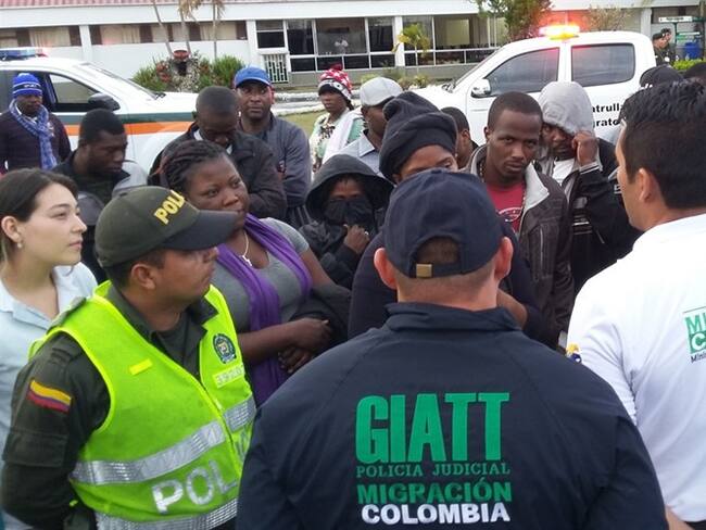 Los detenidos fueron dejados a disposición de Migración Colombia. Foto: Carlos Cerón - W Radio