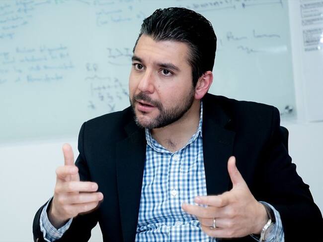 Iván Mantilla, viceministro de Conectividad, afrmó que la subasta busca masificar el acceso a servicios de Internet y actualizar tecnológicamente las redes móviles en municipios que no cuentan con 4G. Foto: Colprensa