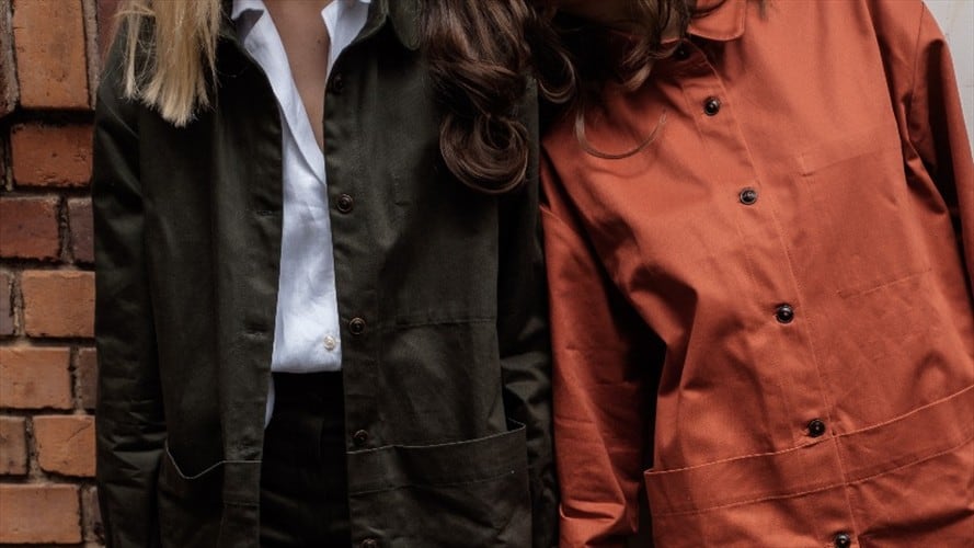 La colección cuenta con 12 looks creados con atención a cada detalle del proceso, reconociendo las historias dolorosas de las comunidades convertidas en resiliencia.. Foto: Cortesía