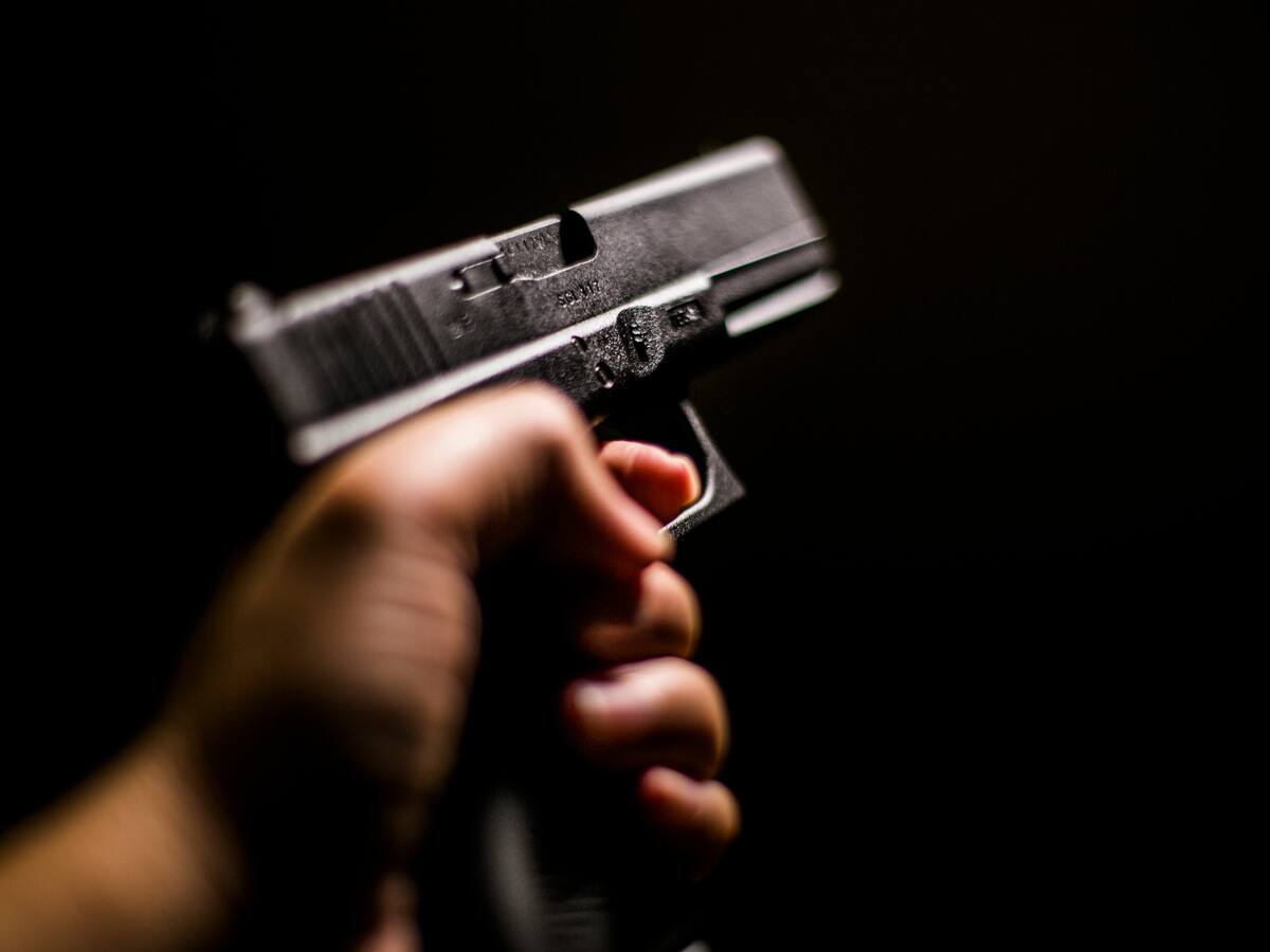Porte de armas: hablan patinadores amenazados frente a concesionario en Cali