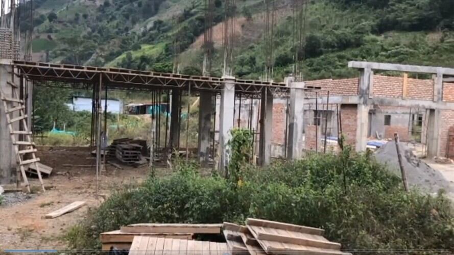 En la actualidad los trabajos se encuentran abandonados, por lo que la comunidad hizo un llamado al Gobierno . Foto: Cortesía