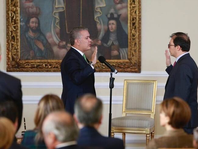 El presidente Iván Duque le encargó una cruzada contra el crimen, la corrupción y el esclarecimiento del asesinato de Álvaro Gómez Hurtado.. Foto: Fiscalía
