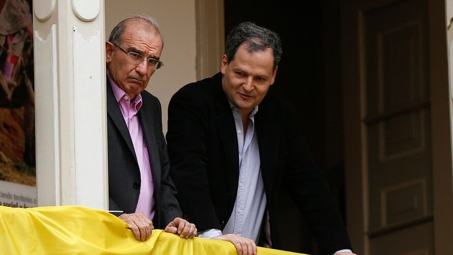 Humberto De la Calle y Sergio Jaramillo, negociadores de paz del Gobierno. Foto: Colprensa